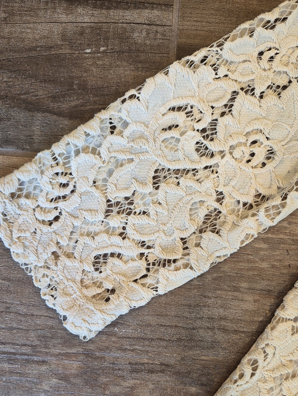 TOPSHOP 3/4 Sleeve Transparent Cream Colored Lace Top, XXS - Picture 3 of 14